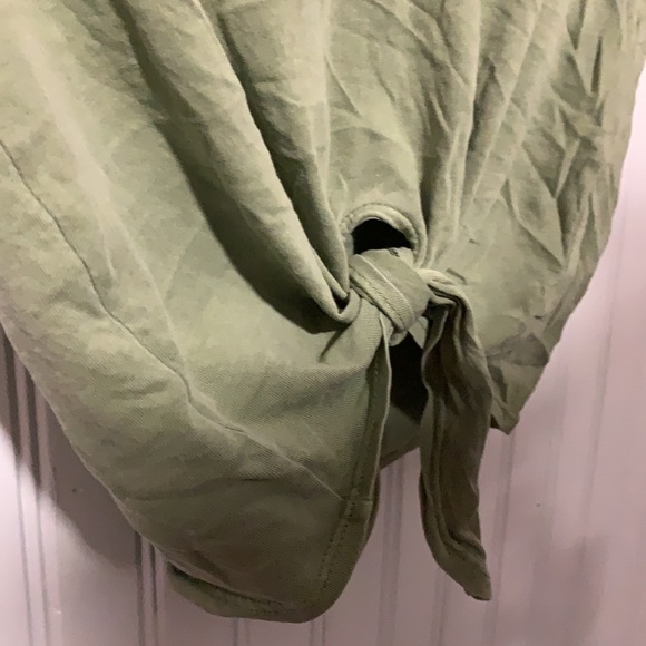 Green Zara tie up t-shirt - Picture 3 of 4